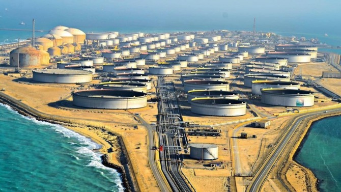 사우디아라비아 최대 국영 석유 기업 아람코의 정유 시설