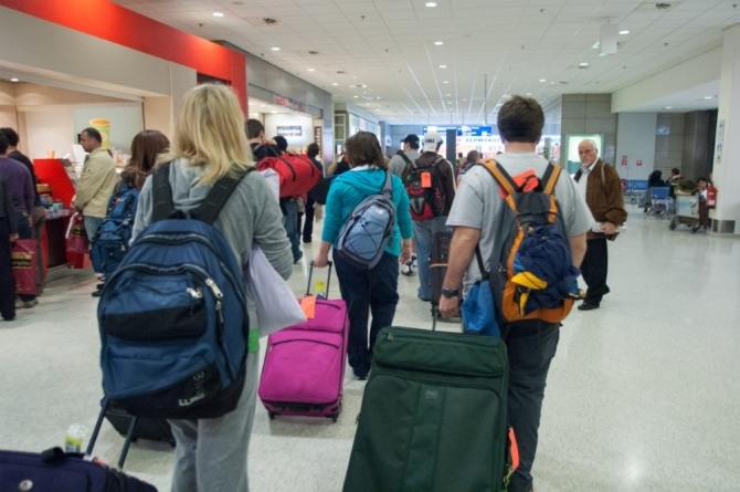 미국의 주요 공항이 급증한 여행객들로 붐비고 있다. 사진=IMB