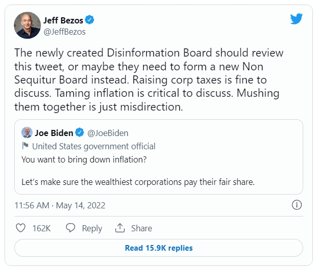 제프 베조스 아마존 창업자가 지난 13일(현지시간) 조 바이든 대통령을 비판하기 위해 올린 트윗. 사진=트위터