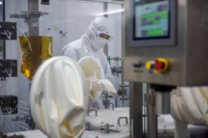 말레이시아 콸라룸푸르에 있는 중국 제약업체 칸시노바이오로직스의 코로나19 백신 제조 공장.사진=연합