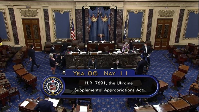 미국 상원이 19일(현지시간) 우크라이나에 대한 추가 지원 법안을 가결했다. 사진=AP/뉴시스
