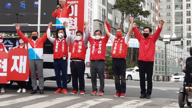 이현재 국민의힘 하남시장 후보, 덕풍시장 선거 유세장