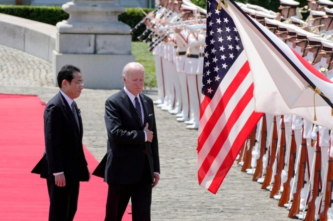 조 바이든 미국 대통령과 기시다 후미오 일본 총리. 사진=로이터