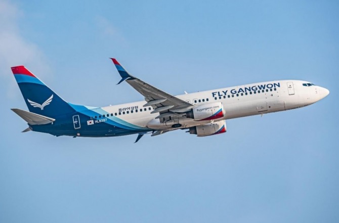 플라이강원 B737 항공기. 사진=플라이강원