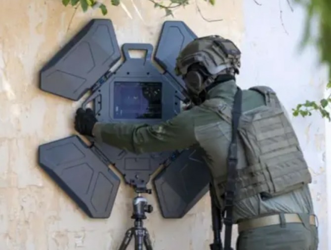 이스라엘 방산업체는 인공지능(AI) 기반 추적 알고리즘을 이용해 벽 뒤의 물체와 사람을 탐지할 수 있는 군사 기술을 개발했다. 사진=카메로테크(Camero-Tech)