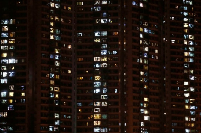 홍콩 둔먼(屯门)에 있는 아파트 단지. 사진=로이터
