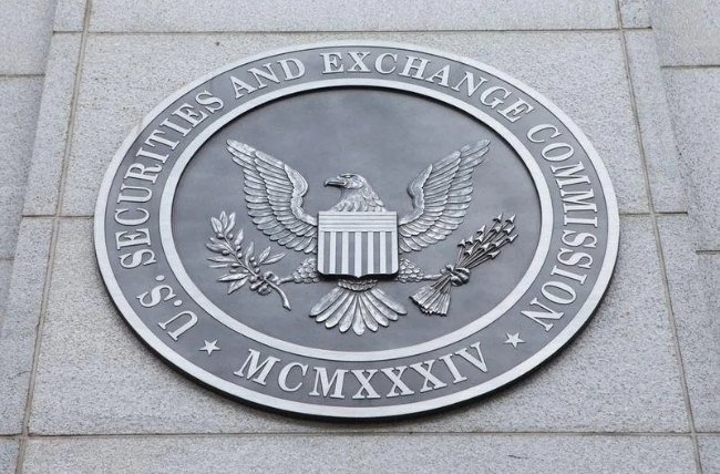 미국 증권거래위원회(SEC)가 29일(현지시간) 그레이스케일 인베스트먼트의 현물 기반 비트코인 ​​ETF 신청을 거부했다. 