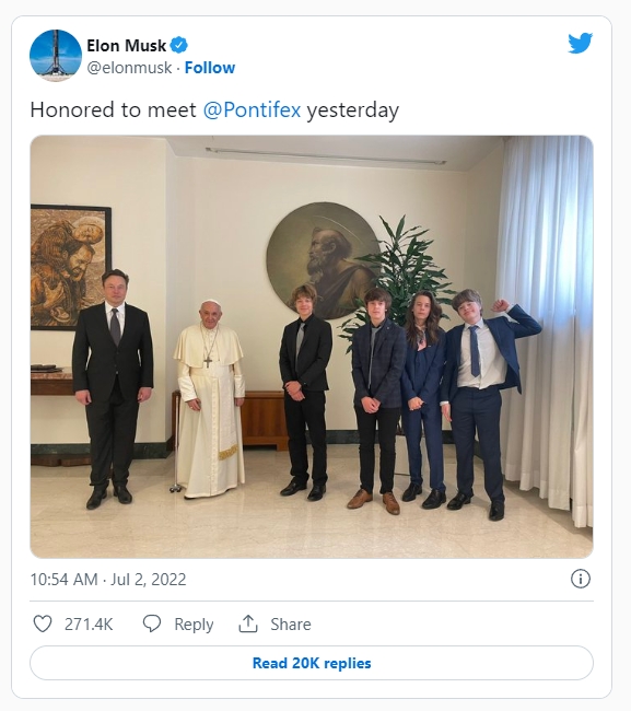 일론 머스크 테슬라 CEO가 지난달 30일(이하 현지시간) 최근 네 아들과 함께 프란치스코 교황을 알현했다며 1일 올린 트윗. 사진=트위터