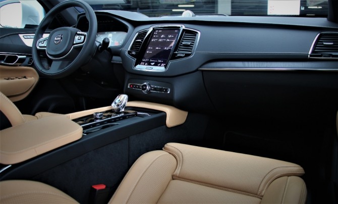 볼보  XC90 PHEV 리차지. 사진=김정희 기자