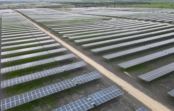 한화솔루션이 건설한 미국 텍사스주 168MW 규모 태양광 발전소 전경. 사진=한화그룹
