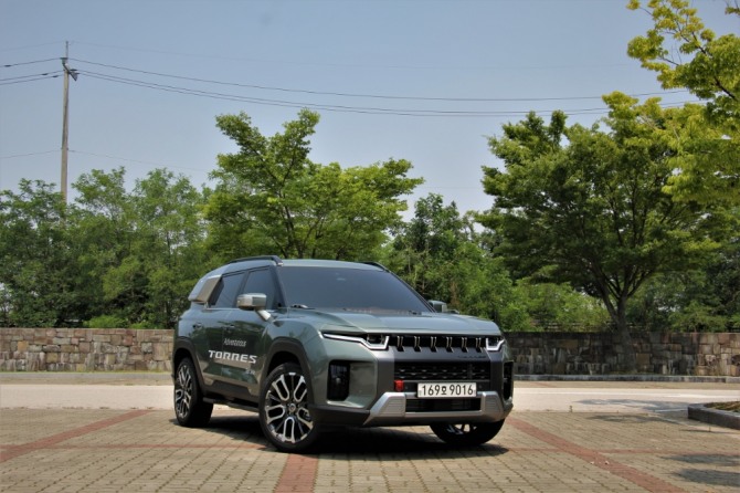  쌍용차 토레스. 사진=김정희 기자