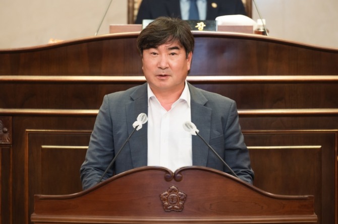자치행정위원장 김지훈 의원