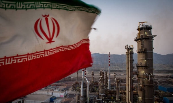 이란 남부 항구 도시 반다르아바스 소재 석유 정제소의 모습. 사진=게티이미지뱅크