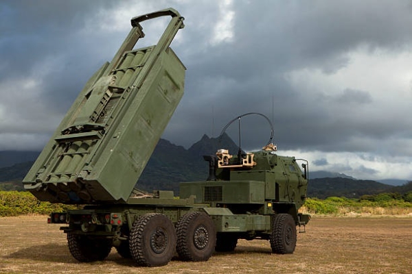 M142 HIMARS(High Mobility Artillery Rocket System)의 모습. 사진=게티이미지뱅크