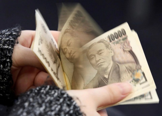 일본 만엔 지폐. 사진=로이터