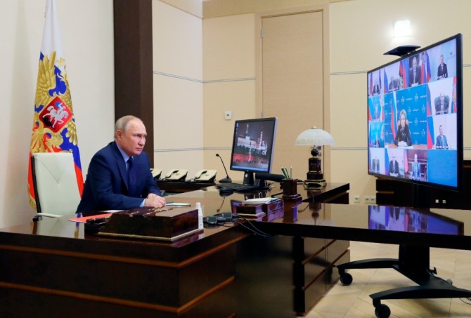 안보회의를 주관하는 푸틴 대통령. 사진=AP/뉴시스
