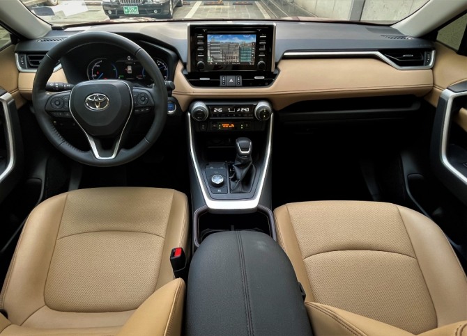 RAV4 하이브리드 실내 모습. 사진=김정희 기자