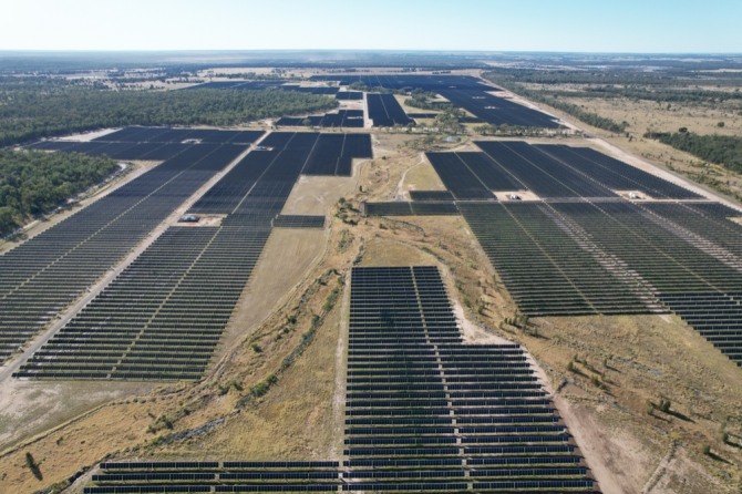 한국동서발전이 건설·운영·유지보수를 맡은 호주 콜럼불라 202MW 태양광 발전소. 사진=한국동서발전