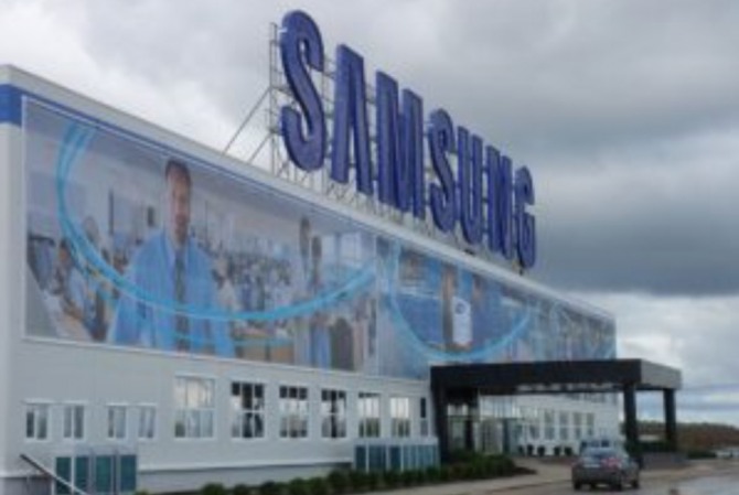 삼성이 러시아 현지에서 판매를 지속하고 있다는 의심을 사고 있다.사진은 러시아 칼루가에 있는 삼성의 TV공장. 사진=삼성뉴스룸