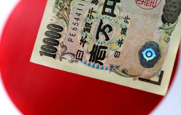 일본 1만엔 지폐. 사진=로이터