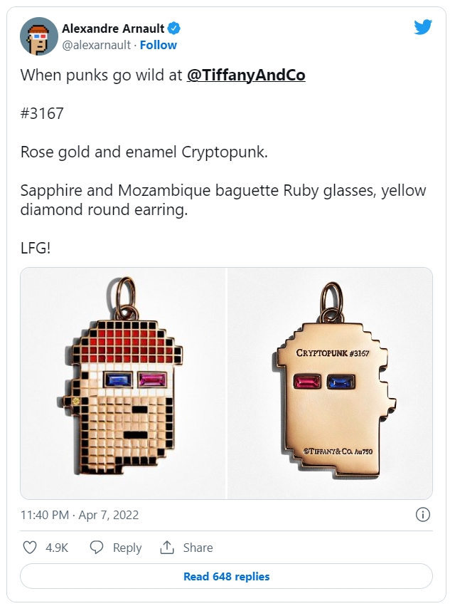 티파니앤코의 부사장 알렉상드르 아르노(Alexandre Arnault)가 지난 4월 로즈골드와 에나멜 등 2개의 크립토펑크 NFT를 공개했다. 사진=트위터