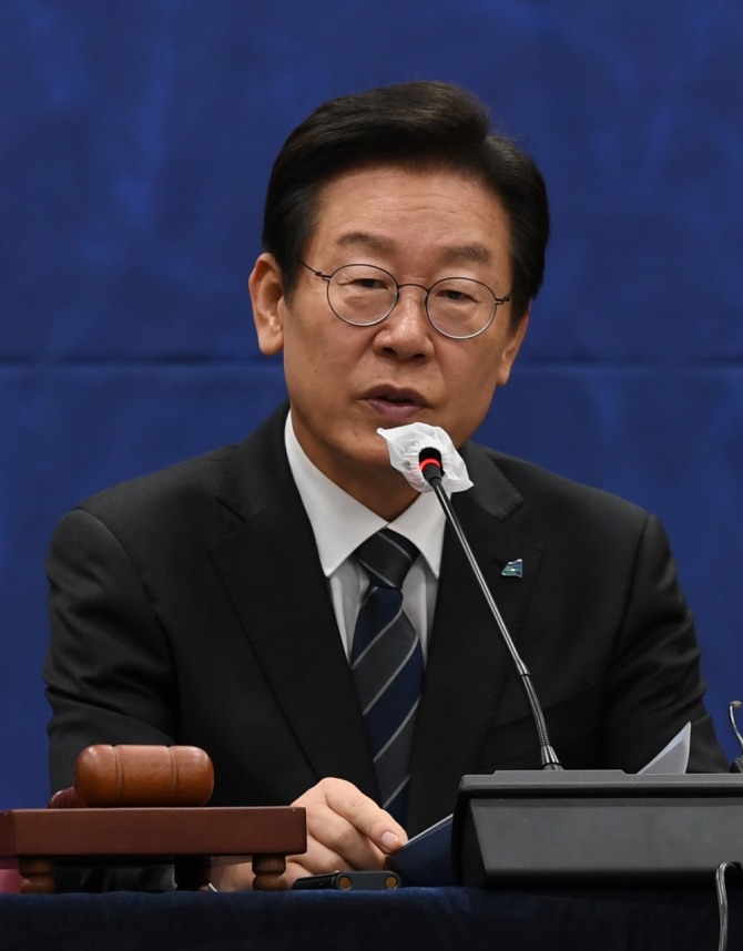 Lee Jae-myung, Represented of the Democratic Party of Korea. Photo=NEWSIS