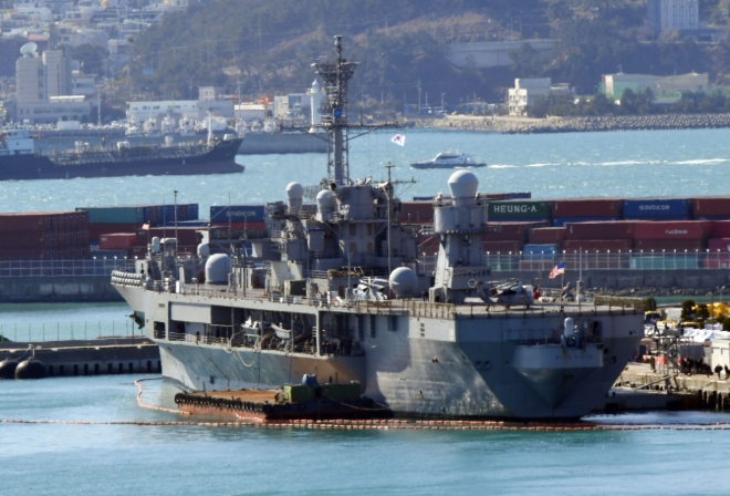 미국 해군 7함대사령부 지휘함인 '블루릿지함'(USS Blue Ridge·1만9600t)이 지난 2020년 2월 부산에 입항했다. 사진=뉴시스 