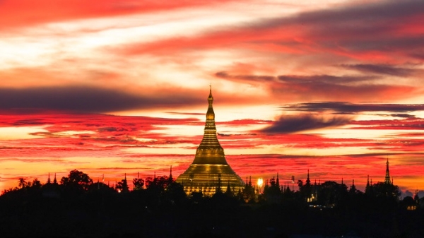 미얀마 최대 도시 양곤의 쉐다곤 파고다 불탑의 모습. 사진=신화통신·뉴시스