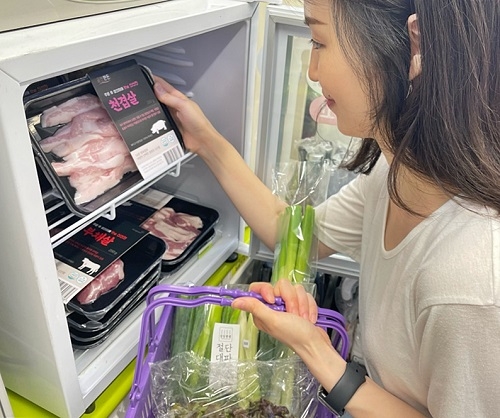 [21세기 만물상 편의점②] 골드바에 대여·금융까지…만능 재주꾼된 편의점 - 뉴스 썸네일 이미지