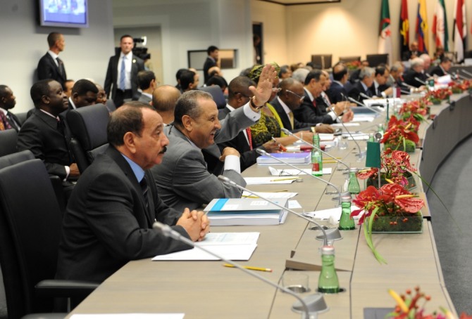 OPEC 회의 모습 