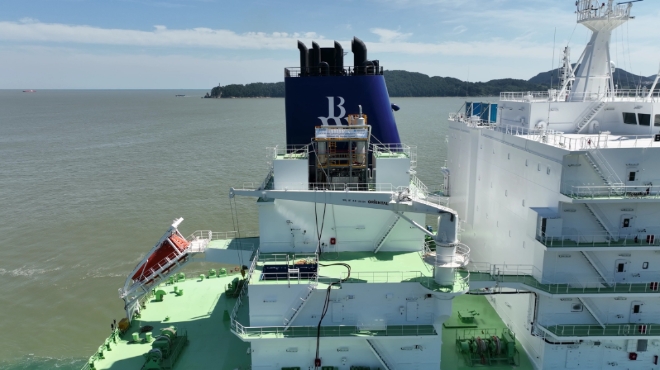 대우조선해양은 6일 국내 기자재업체인 하이에어코리아와 2020년부터 공동개발한 이산화탄소 포집·저장 장치(OCCS: Onboard CO2 Capture System)를 실제 LNG운반선 탑재해 성능 검증을 성공리에 완수했다고 밝혔다. 사진=뉴시스
