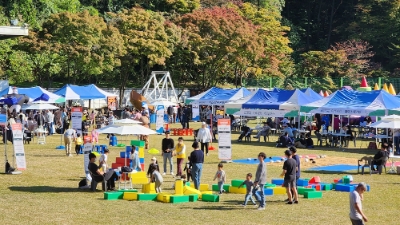 경기도 성남시 새마을운동중앙연수원에서 열린  '2022 NS문화의 날' 행사에서 참석자들이 다양한 프로그램을 즐기고 있다. 사진=NS홈쇼핑