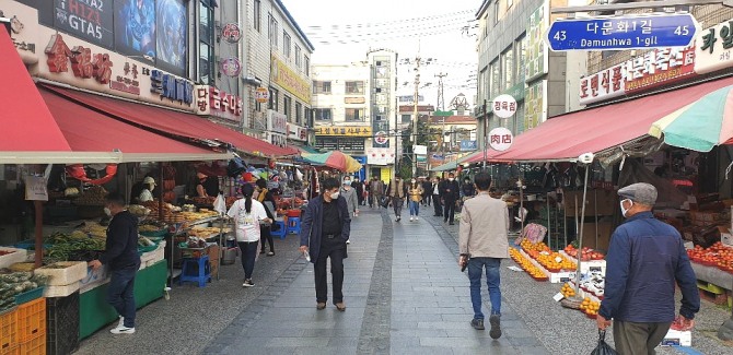 안산시는 중소벤처기업부가 전국 특구를 대상으로 실시한 2021년도 지역특구 운영평가에서 전국 2위에 해당하는 우수상을 받아 국무총리 기관표창과 1억5천만 원의 포상금을 받게 됐다. 사진=안산시