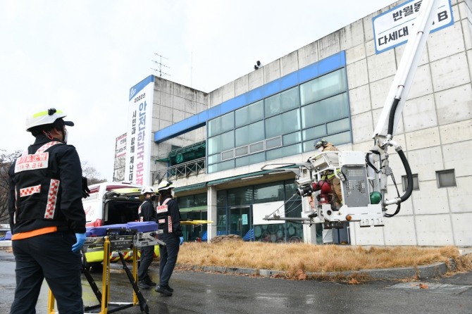 안산시는 집중호우, 태풍, 화재 등 불시에 발생할 수 있는 재난에 대응 역량을 강화하기 위해‘2022 재난대응 안전한국훈련’을 실시한다고 지난 15일 실시했다. 사진=안산시