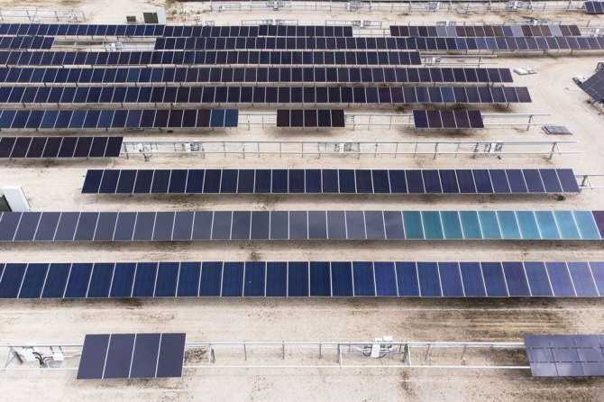 오하이오주 페리스버그에 있는 퍼스트솔라 태양광 패널 제조 현장. 사진=로이터