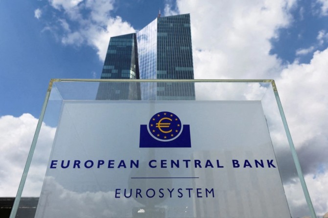 독일 프랑크푸르트에 있는 유럽중앙은행(ECB) 본부 건물 앞 안내표지판. 사진=로이터
