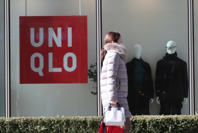 노재팬 운동의 큰 타격을 입었던 유니클로가 살아나고 있다. 유니클로를 운영하는 FRL코리아에 따르면 2022회계연도 매출은 21% 증가하고, 영업이익은 2배 늘어난 1147억원으로 집계됐다. 사진=뉴시스