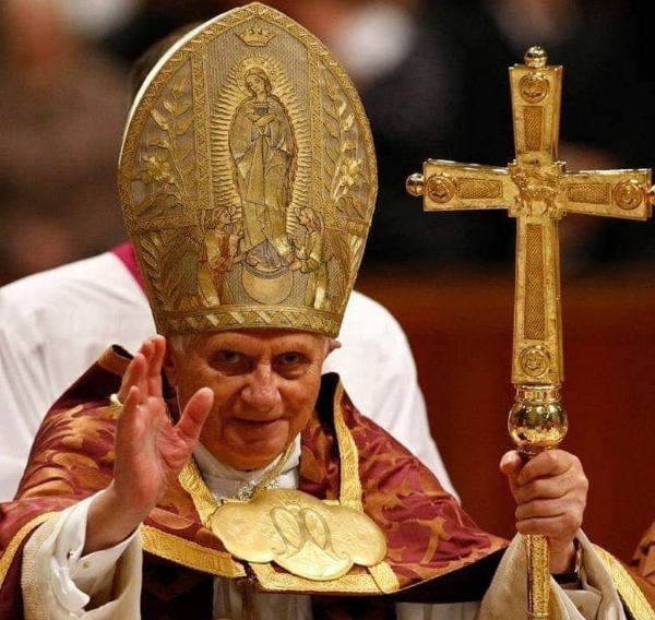 제265대 교황으로 2013년 2월 28일까지 재임했던 베네딕토 16세가 선종했다. 사진=베네딕토 16세 인스타그램