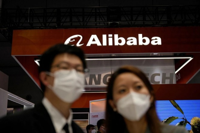 2022년 9월 중국 상하이 월드AI컨퍼런스 행사장에 설치된 알리바바 로고(사진=로이터)
