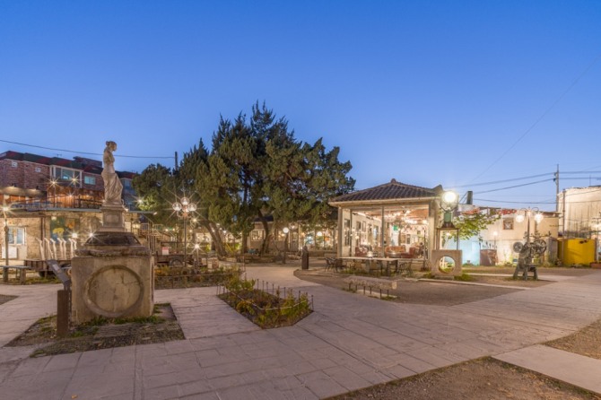 원도심길 조양방직을 도보로 여행할 수 있는 곳이다.