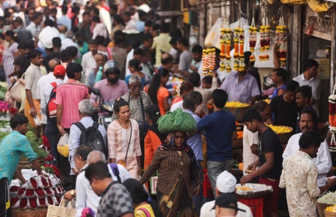 세계인구리뷰는 인도의 인구수가 중국을 추월했다고 추정했다. 사진=로이터