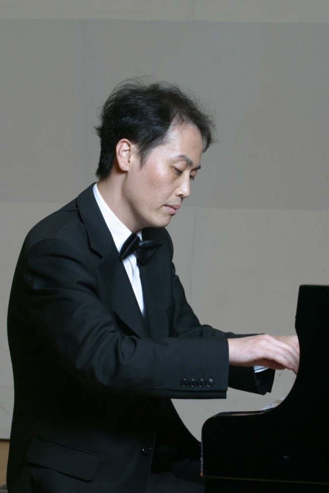 대구 북구문화예술회관에서 개최한 피아노 연주(2008)