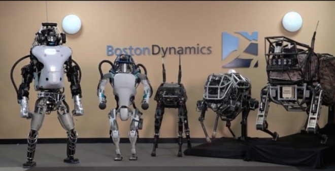 현대차가 지난 2021년 인수한 보스턴다이내믹스의 다양한 로봇 라인업들. 사진=보스턴다이내믹스