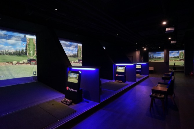 쇼골프 도봉점 실내타석. 사진=엑스골프