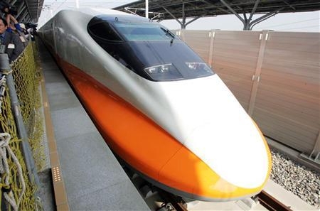 대만 고속철도에 공급될 히타치와 도시바 컨소시엄의 신칸센. 사진=로이터