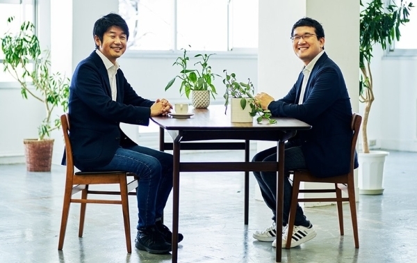커버의 '야고' 타니고 모토아키 대표이사(왼쪽)와 후쿠다 이코 최고기술책임자(CTO). 사진=커버 공식 사이트