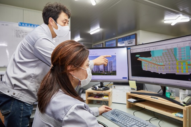  HDC현대산업개발은 현장 업무 전반에 BIM 및 HEB를 활용하고 있다. 사진=HDC현대산업개발