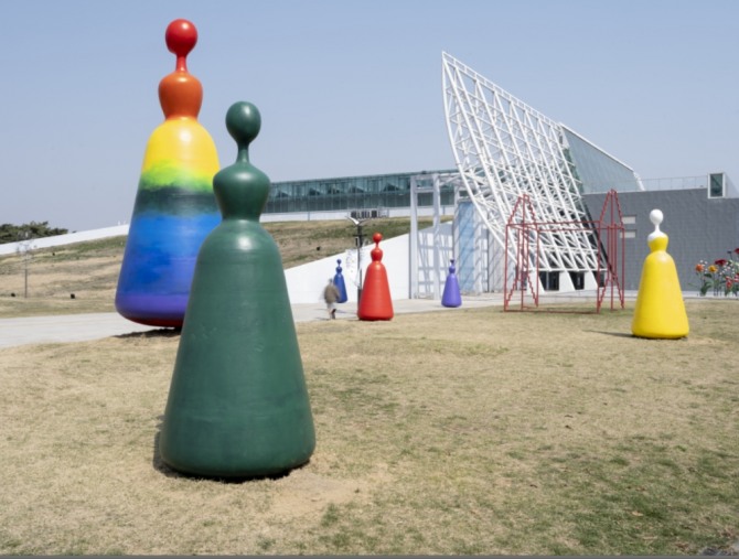 양순열 작가의 '오똑이'.