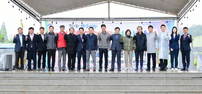 안산시는 지난달 29일 초지임시운동장에서 제1회 안산사랑 팔도 향우 한마당 행사가 성황리에 개최됐다. 사진=안산시