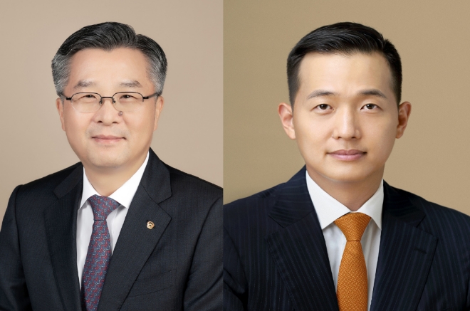 대우조선해양 대표이사에 내정된 권혁웅 (주)한화 부회장(왼쪽)과 기타비상무이사에 선임된 김동관 한화그룹 부회장. 사진=대우조선해양